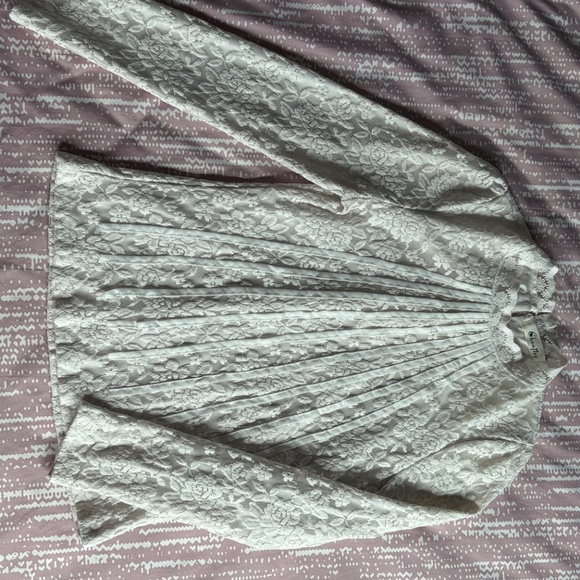 Lace Long Sleeve Top - Picture 4 of 5